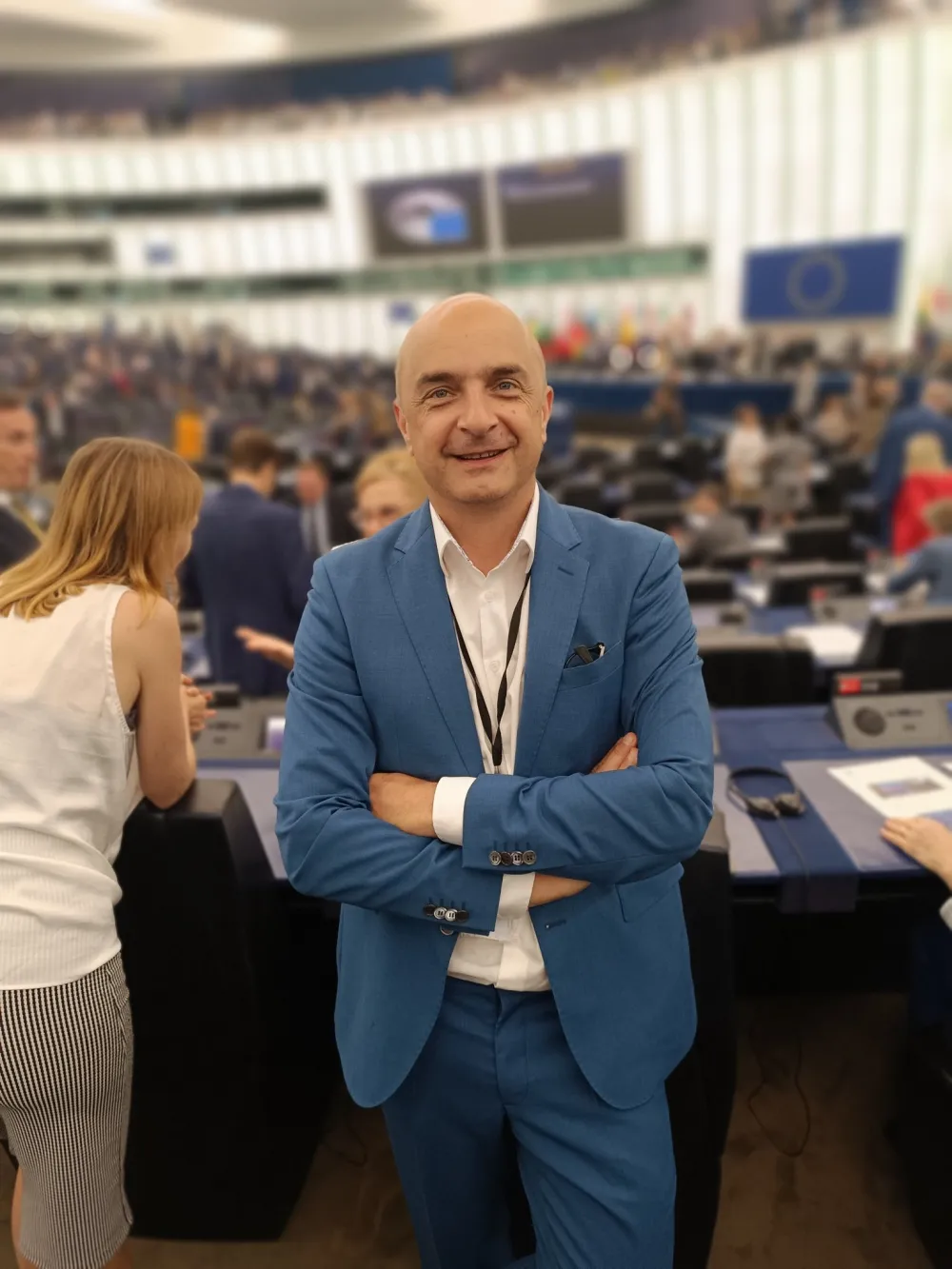 Hrvatski evroposlanik za "Dan": EP neće dozvoliti da Crna Gora postane dana&scaron;nja Mađarska