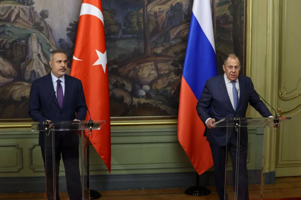 Fidan-Lavrov: Turska spremna da bude domaćin novog kruga pregovora