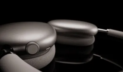Apple predstavio slu&scaron;alice AirPods Max 2
