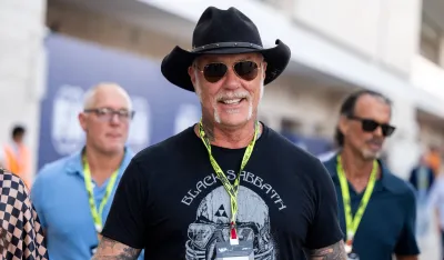 (FOTO) Frontmen Metalike zaprosio djevojku među ajkulama: Ulovili smo jedno drugo