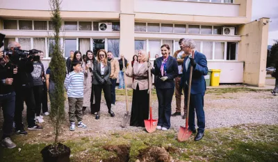 Satler i Jak&scaron;ić Stojanović pokrenuli ozelenjavanje &scaron;kolskih dvori&scaron;ta u okviru nacionalne ekolo&scaron;ke kampanje "Čuvaj da te čuva"
