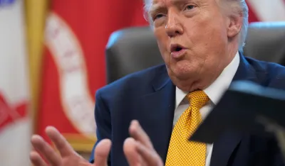 Tramp privremeno ukida zakon kako bi ublažio rast cena nafte