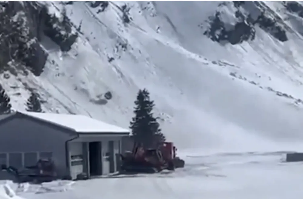 (VIDEO) Pala gondola u &scaron;vajcarskom skijali&scaron;tu Engelberg, jedna osoba poginula