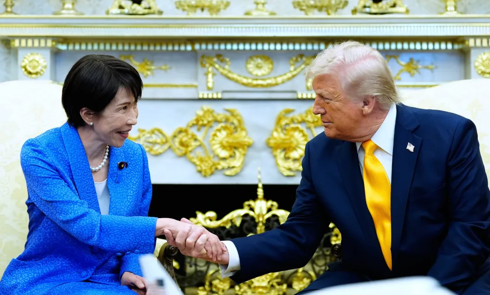 Donald Tramp i Sanae Takaichi, premijerka Japana