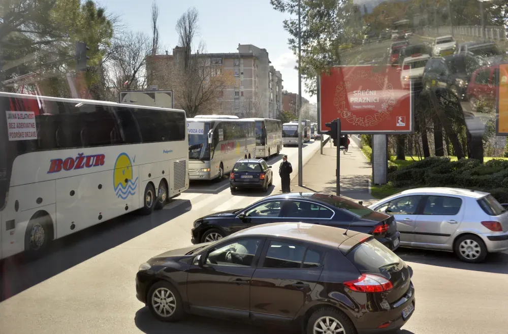 Autobuski prevoznici nadaju se mjerama Vlade po pitanju goriva: Korigovaće cijene ako država ne snizi dažbine