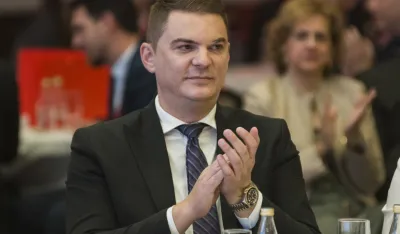 Vlada će smanjiti akcize, ali ne za 50 odsto