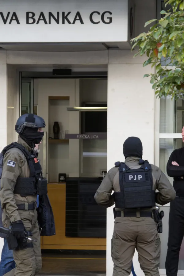 Državna tajna ima li "tunela" od stana do banke