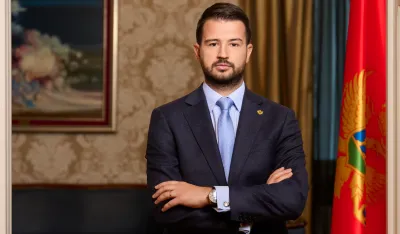 Vlada: Ustavni sud treba da odbaci inicijativu, predsjednikov predlog paralisao bi vojsku