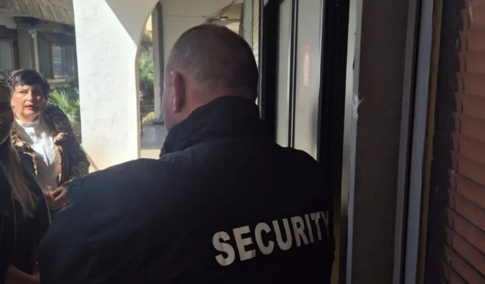 CIVIS napustilo 22 delegata zbog spora oko Statuta