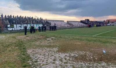 UP: Spriječen fizički sukob navijača FK "Čelik" i FK "Zabjelo", u toku identifikaciji lica