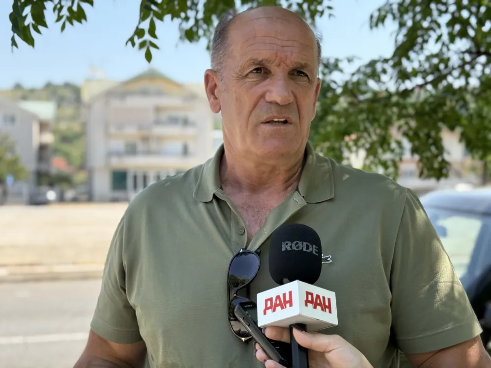 Rado&scaron; Zečević