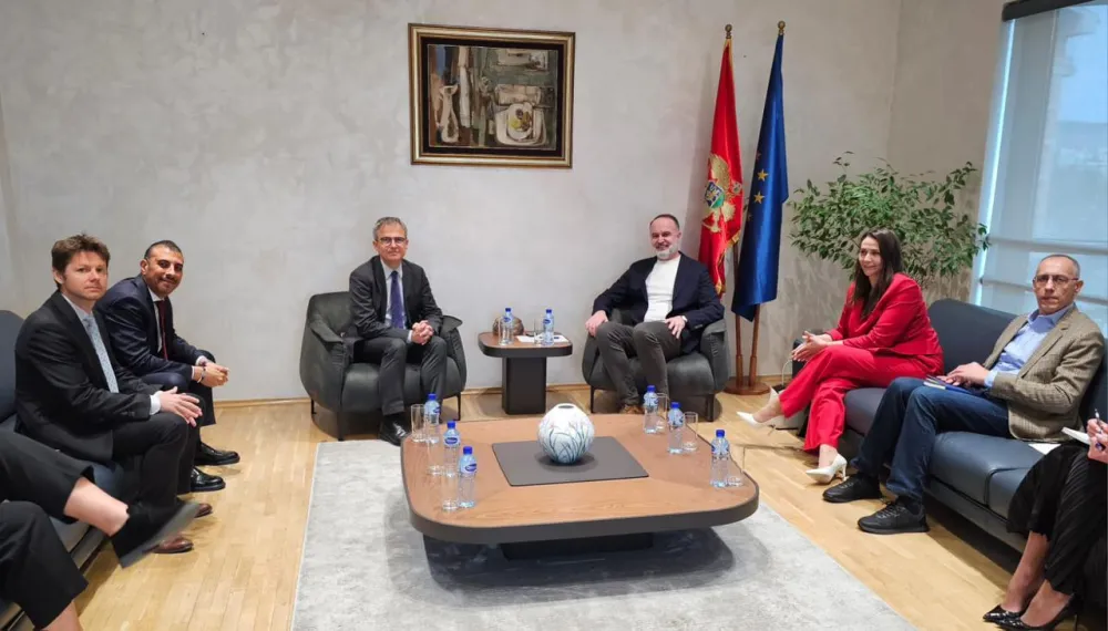 Nik Đeljo&scaron;aj,&nbsp;Majdom Adžović i&nbsp;Bernard&nbsp;Brune