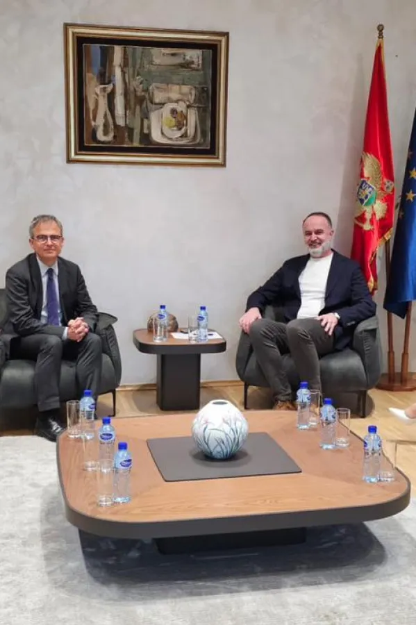 Nik Đeljo&scaron;aj,&nbsp;Majdom Adžović i&nbsp;Bernard&nbsp;Brune