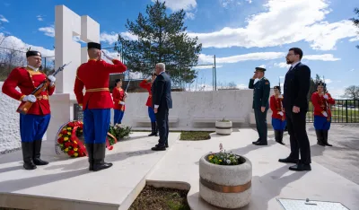 Mandić položio vijenac u kasarni Danilovgrad povodom 27 godina od početka NATO bombardovanja SRJ