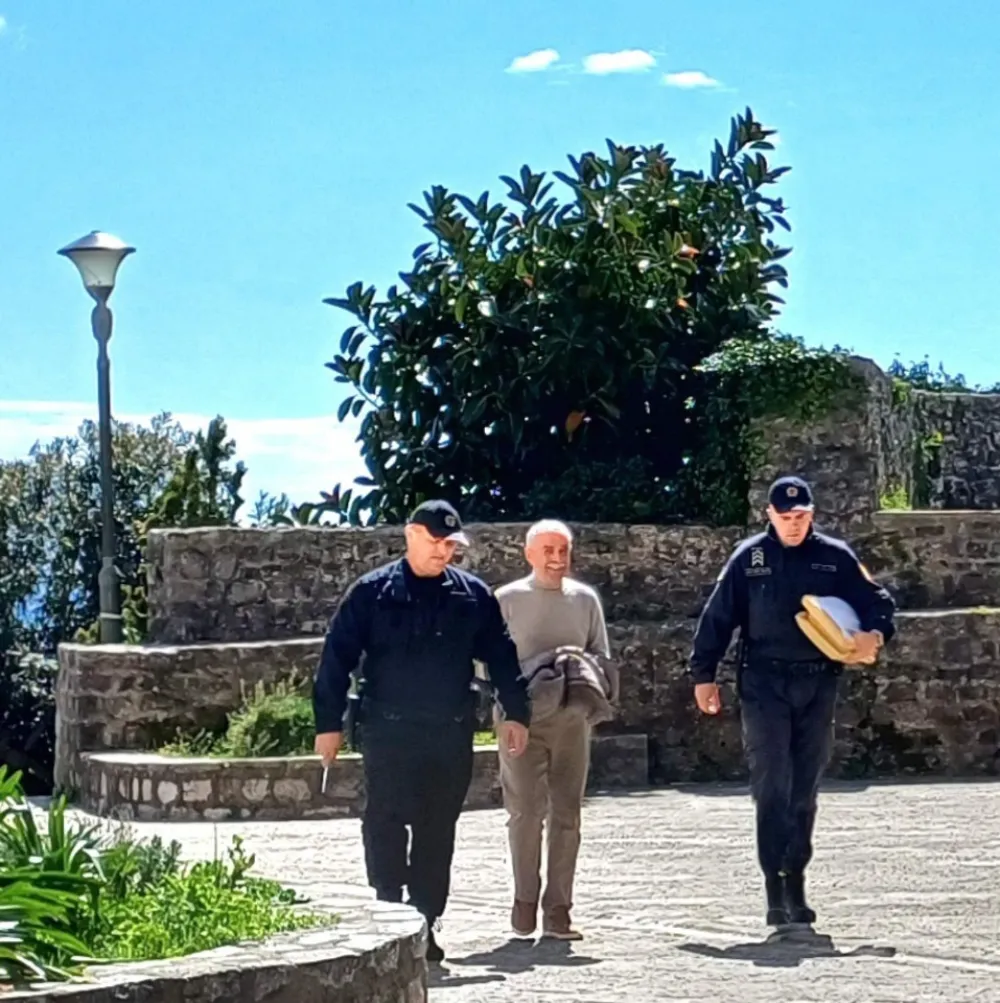 Vela&scaron; saslu&scaron;an, Popović u tužila&scaron;tvu, u Bao&scaron;ićima nastavljena gradnja