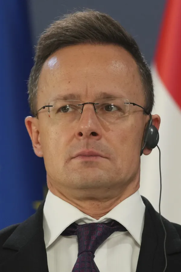 Sijarto priznao da je zvao Lavrova tokom samita EU