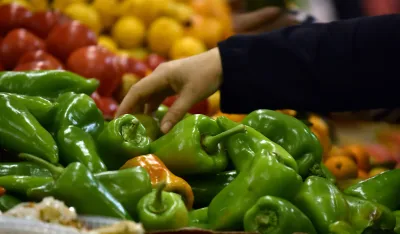 Cijene hrane u Crnoj Gori bilježe snažne oscilacije: Zelena salata skuplja 180 posto