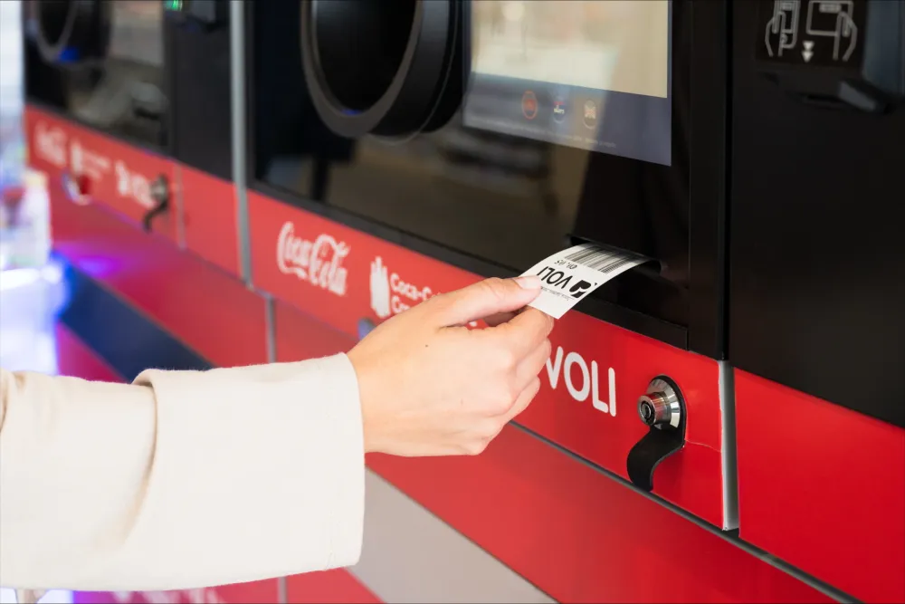 Coca-Cola sistem u Crnoj Gori i VOLI pokrenuli projekat "Uhvati čist talas - ambalažu vrati, manje plati