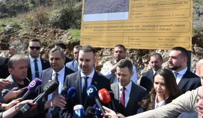 (FOTO/VIDEO) Spajić: Danas počinje vizija koja se spaja sa realno&scaron;ću; Radunović: Izgradnjom kompleksa Velje brdo cijene nekretnina će pasti