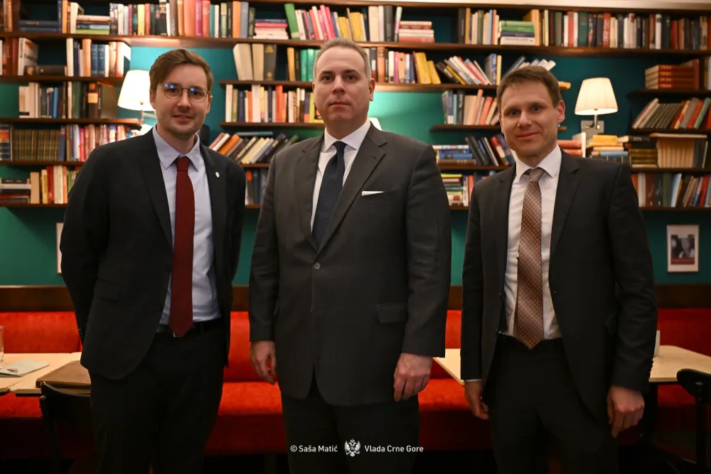 Filip Ivanović, FeliksF Kodolič i Gernot Valter