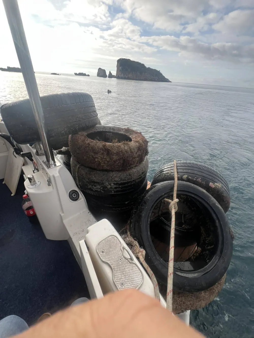 Uklanjanje otpada iz mora i morskih pećina na području Parkova prirode Platamuni, Katič i Stari Ulcinj