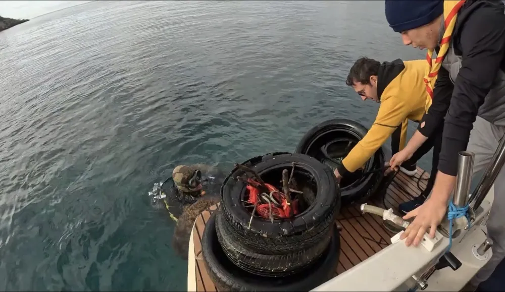 Uklanjanje otpada iz mora i morskih pećina na području Parkova prirode Platamuni, Katič i Stari Ulcinj