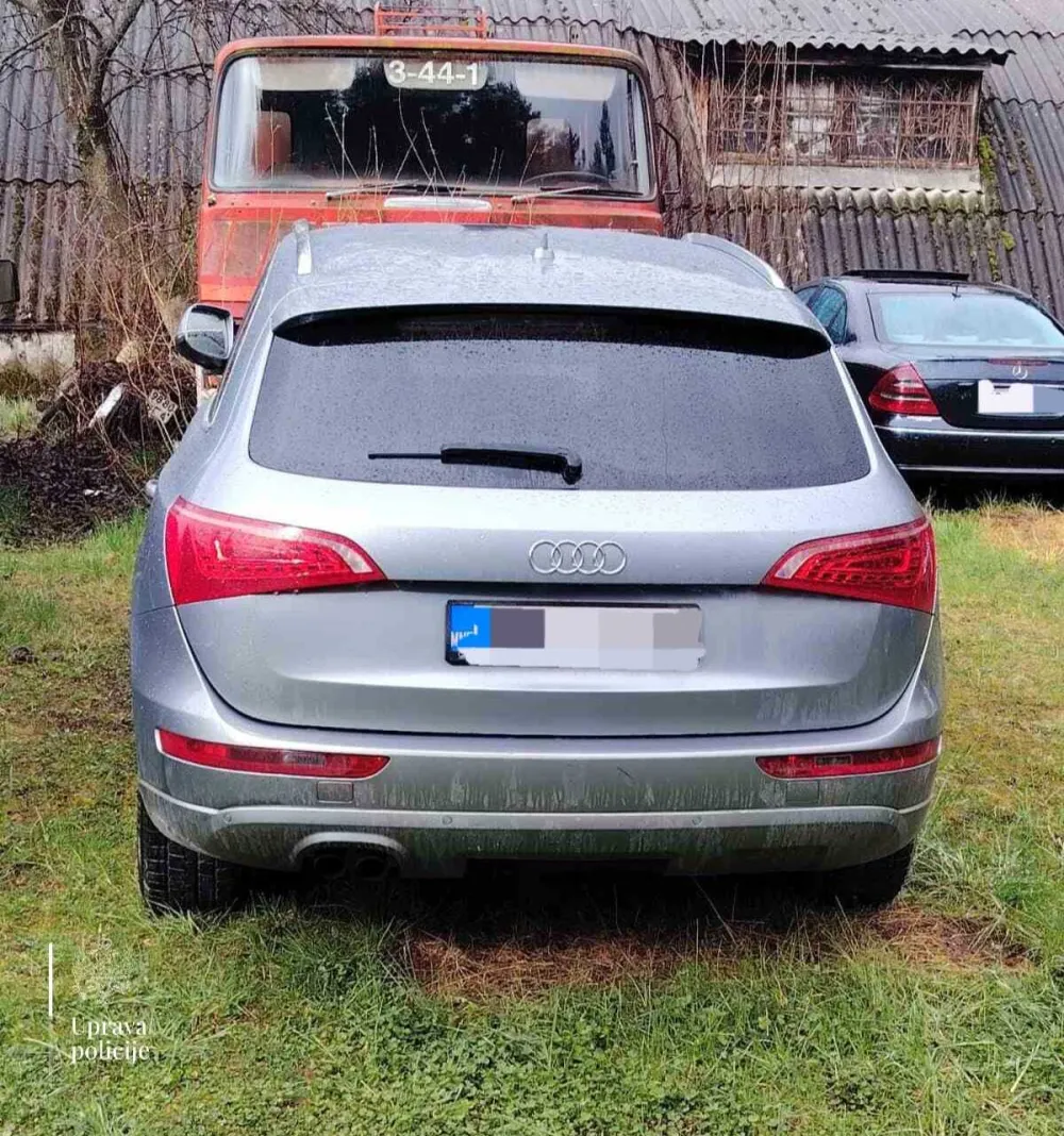 Berane: U pretresima oduzeti pi&scaron;tolj, municija, eksploziv i vozilo, dvojica osumnjičenih u bjekstvu