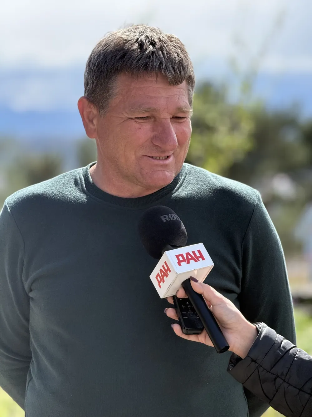 (VIDEO) Stanovnici Malog brda o legalizaciji: Papiri skuplji od zidova