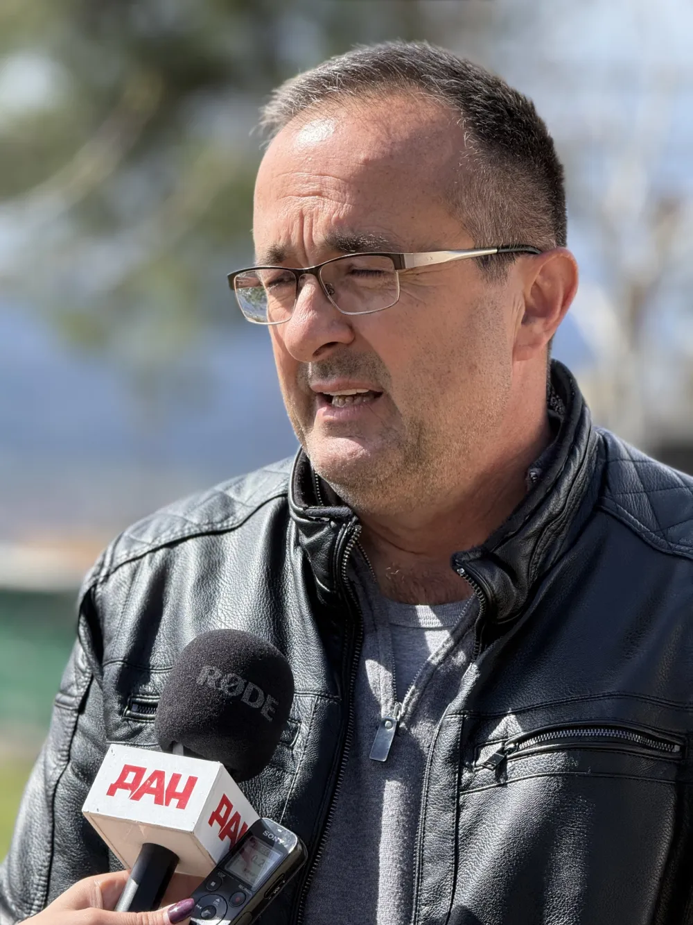 (VIDEO) Stanovnici Malog brda o legalizaciji: Papiri skuplji od zidova