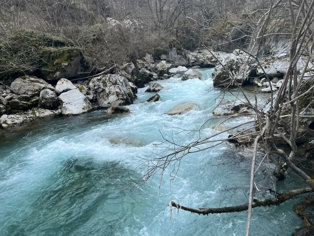 Male hidroelektrane okupirale vodotoke ispod Komova