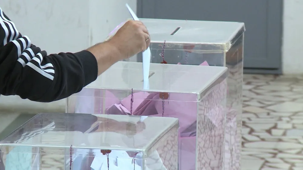 U Srbiji danas lokalni izbori u deset mjesta