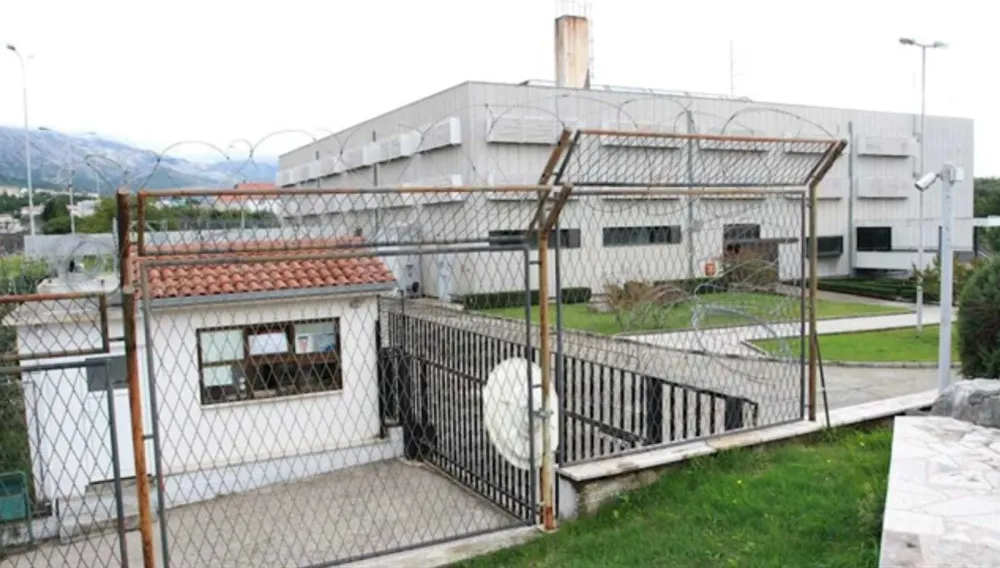 Daćemo 17 miliona, a Loru ne smijemo da pomenemo