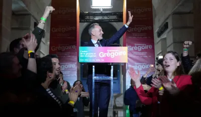Novi gradonačelnik Pariza Emanuel Gregoar preuzeo dužnost