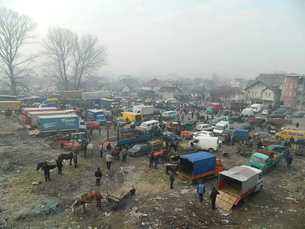 U Beranama sela proizvode hranu, ali je industrija zatajila