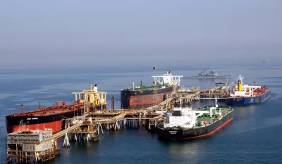 Hiljade pomoraca zaglavljeno u Persijskom zalivu