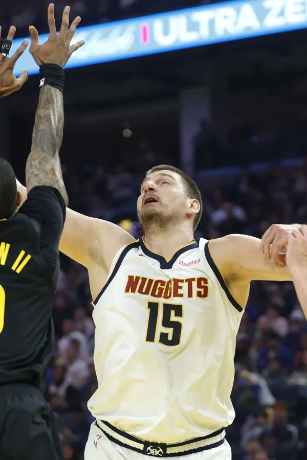 Jokić na meču sa Voriorsima