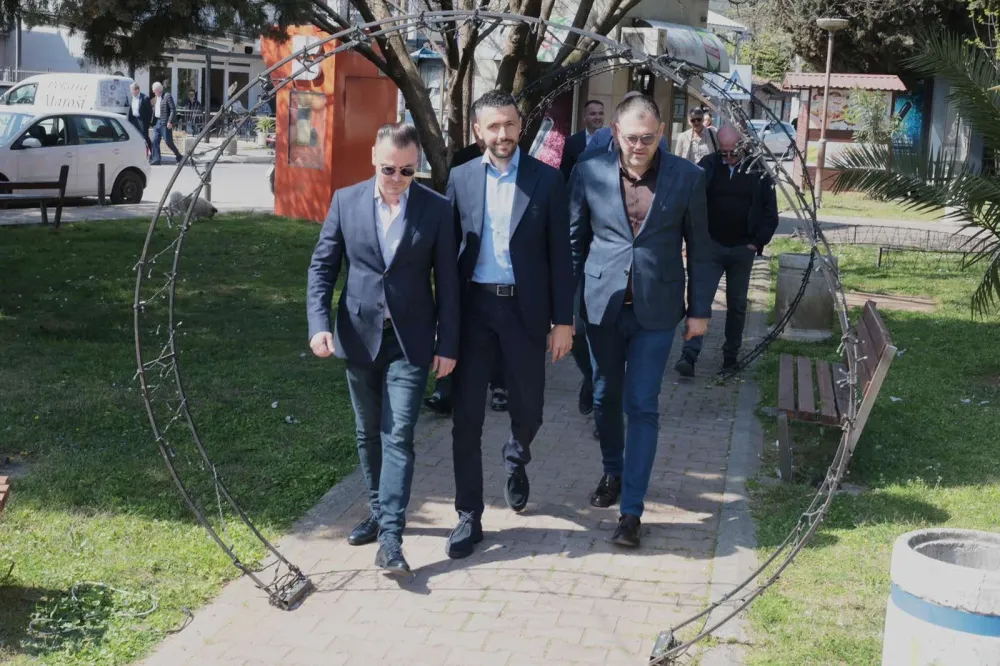 Živković sa građanima Tuzi: Vlast zloupotrebljava represivni aparat zarad opstanka u foteljama