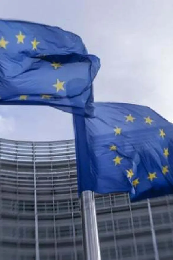 EU izrazila zabrinutost zbog nepravilnosti i incidenata na izborima u Srbiji