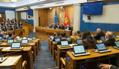 Jedan potpredsjednik Vlade i trojica ministara sjutra pred poslanicima