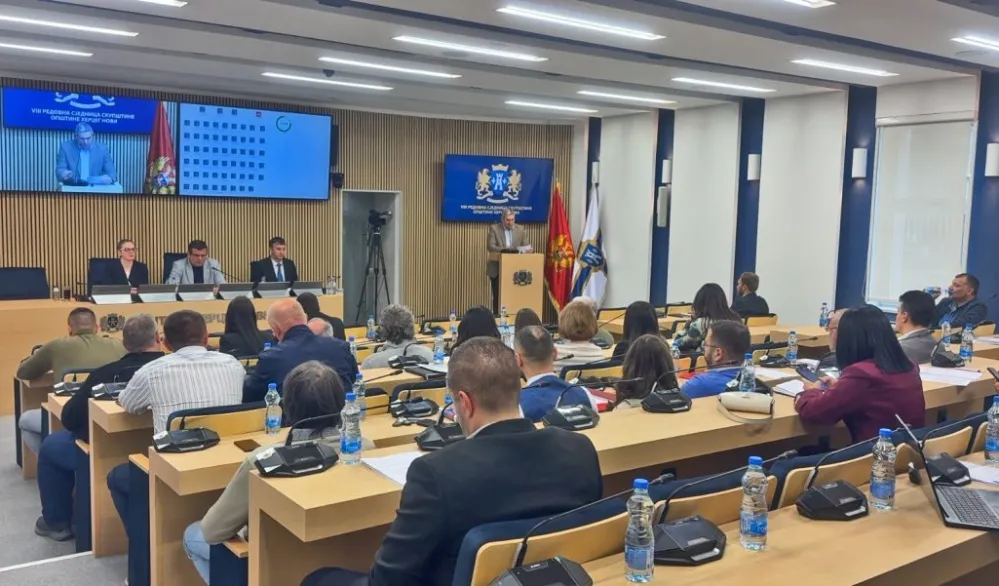 U Herceg Novom dva cjenovnika, novi standardi parkiranja
