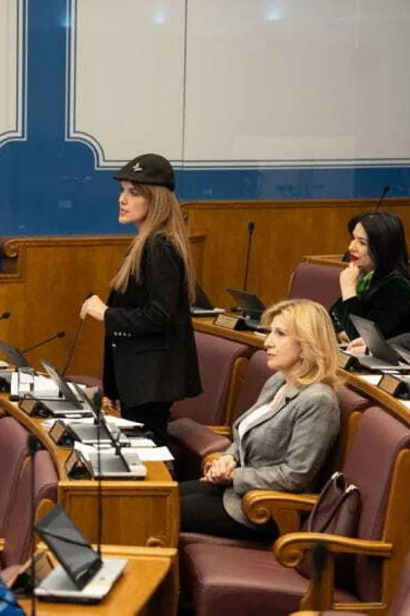 Ivanović: Svako zatvoreno poglavlje je dio dublje transformacije; Vuković Kuč: Gdje se PES pita, Crna Gora je u izgonu