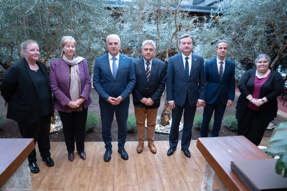 Đurović sa diplomatama
