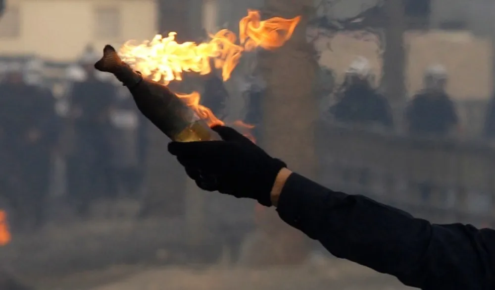 Podmetnut požar na parkingu Uprave za državnu imovinu: Htjeli da uni&scaron;te dokaze ili da po&scaron;alju poruku biznismenima?