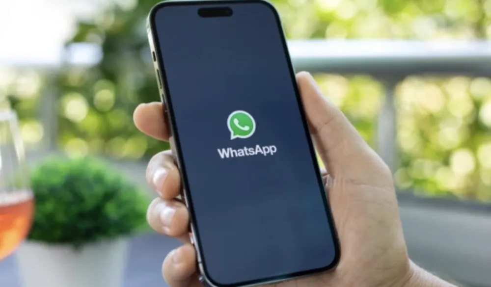 WhatsApp omogućio dva naloga na iPhone-u i moćne AI funkcije