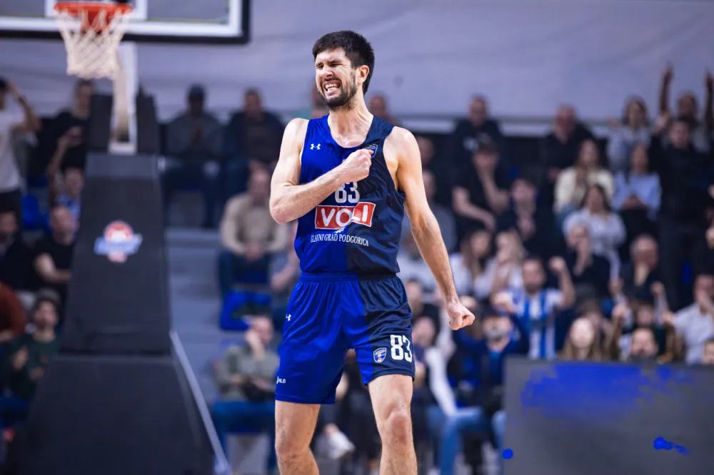 PLAVO - BIJELI SPREMNI ZA PARTIZAN