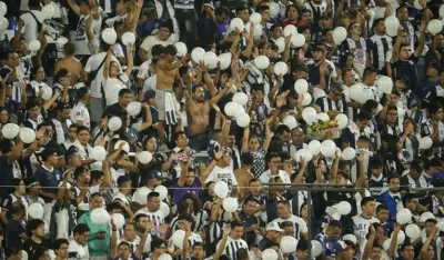 Najmanje jedna osoba poginula, 47 povrijeđeno na fudbalskom stadionu u Peruu