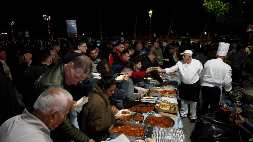 Proslava ulcinjske tradicije i gastronomije: Fe&scaron;ta pomoraca privukla veliki broj posjetilaca