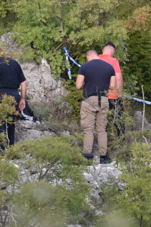 Sagovornici "Dana" ukazuju: Bjegunci ubijaju i &scaron;alju snimke, "u bjekstvu'' i spomenik
