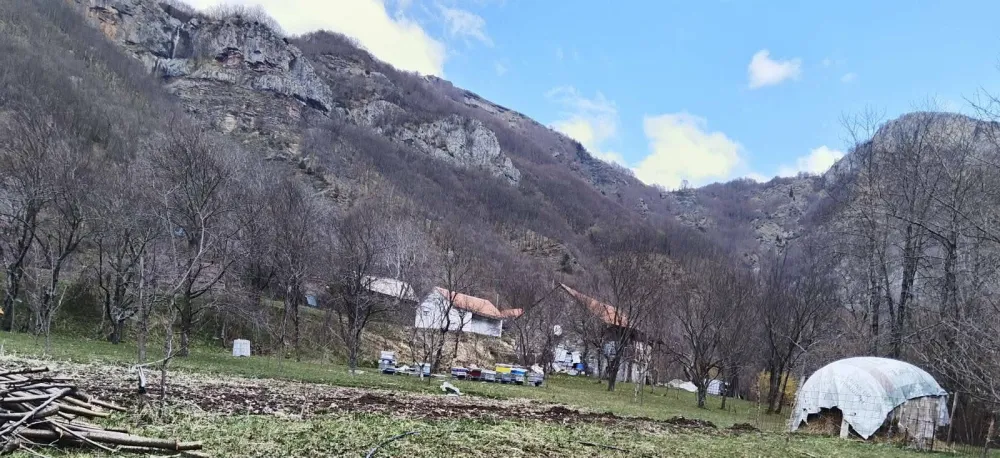 Počelo asfaltiranje puta Nožice&nbsp;- Brskut, dio mje&scaron;tana nezadovljan: Kuće u Prisoji ostale bez asfalta