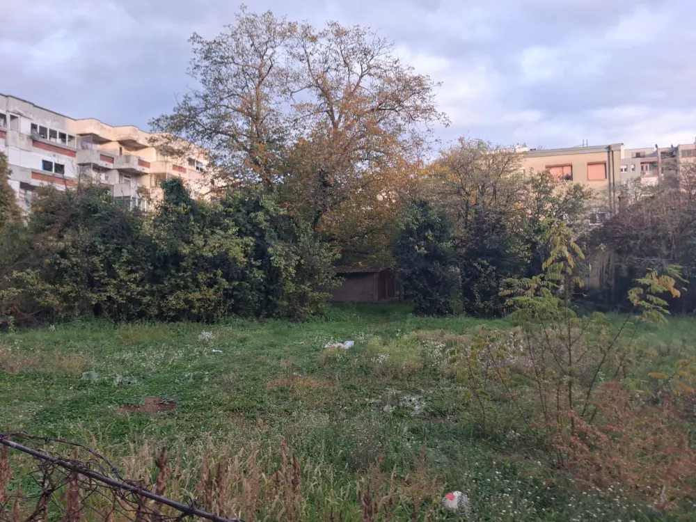 Stanari nik&scaron;ićke MZ Grudska mahala traže stopiranje projekta sedmospratnice